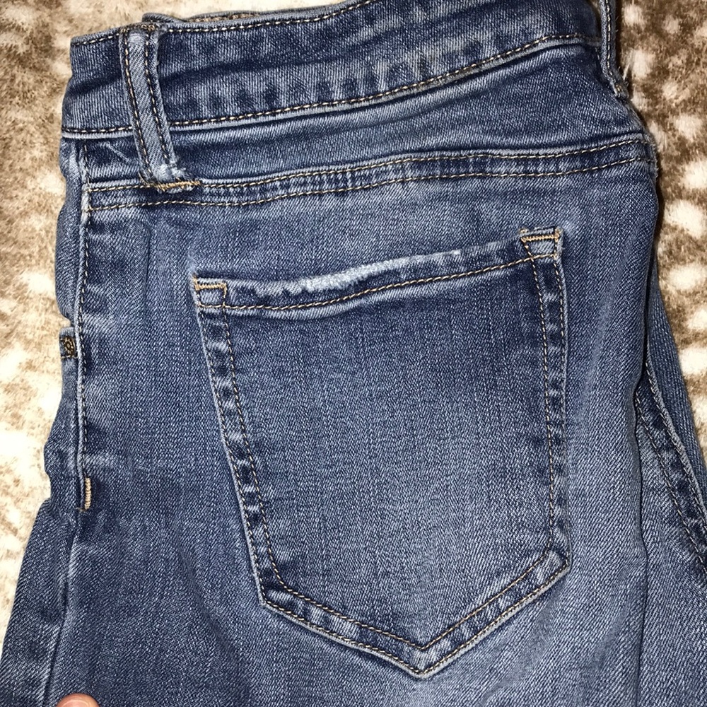Cute Ripped Jeans ! - Picture 6 of 7